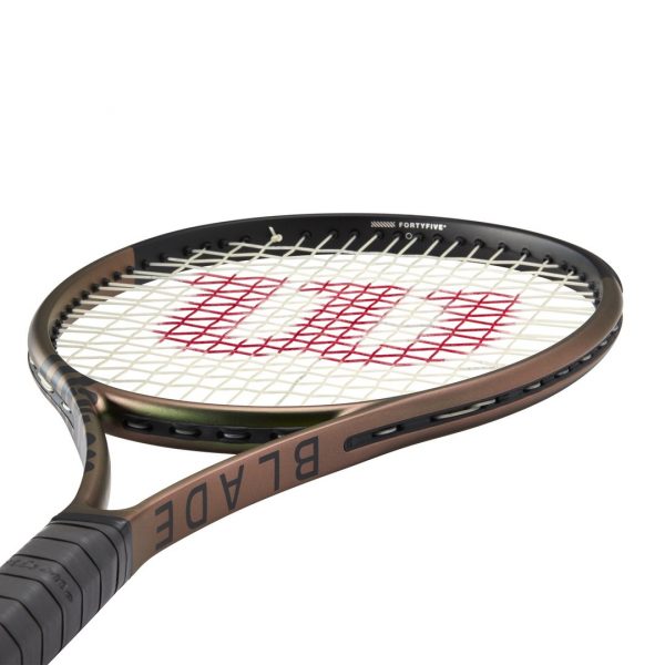 Wilson Blade 98 16×19 v8 Tennis Racquet